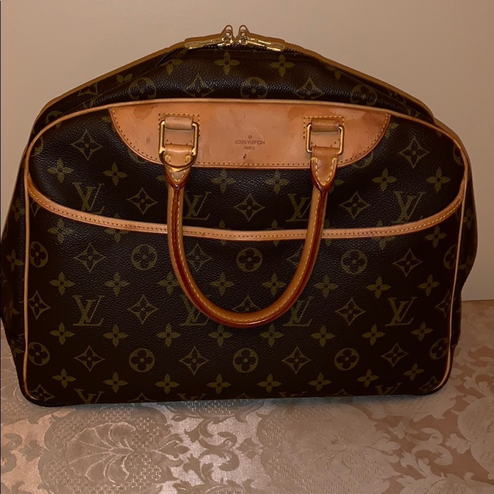 Louis Vuitton Deauville bag